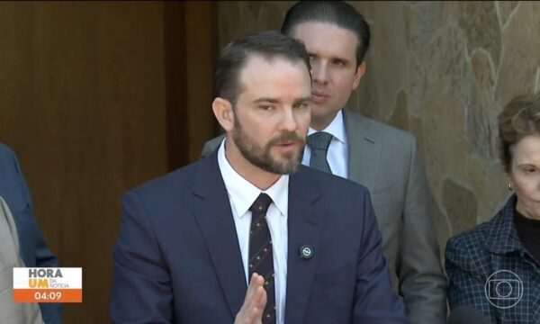 Governo Lula classifica decisão dos EUA como 'ideológica' e diz que equipe de Trump agiu de má-fé