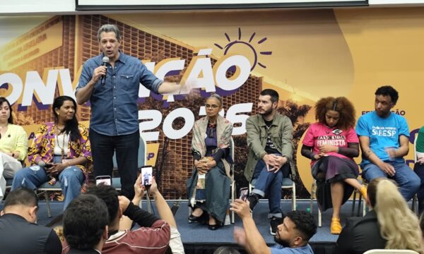 PSOL-Rede confirma apoio a Haddad ao governo de SP e oficializa candidatos em convenção