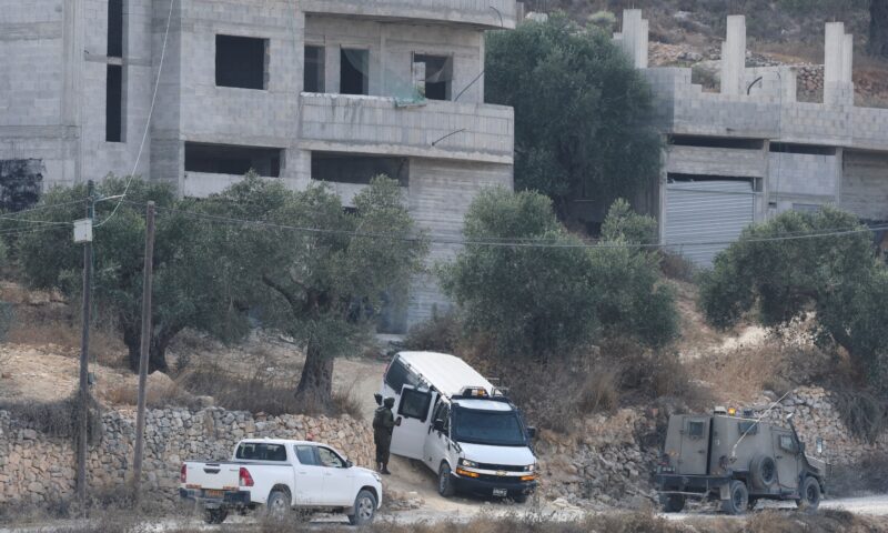 Colonos de Israel fazem novo ataque contra casas na Cisjordânia