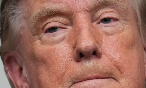 Deputada dos EUA vê tentativa de Trump de interferir na eleição do Brasil e diz que democratas agirão