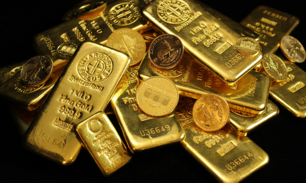 É hora de comprar ouro? Confira a avaliação de dois bancões gringos