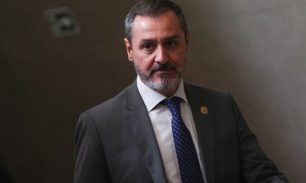 Mendonça defende afastamento de diretor-geral da PF