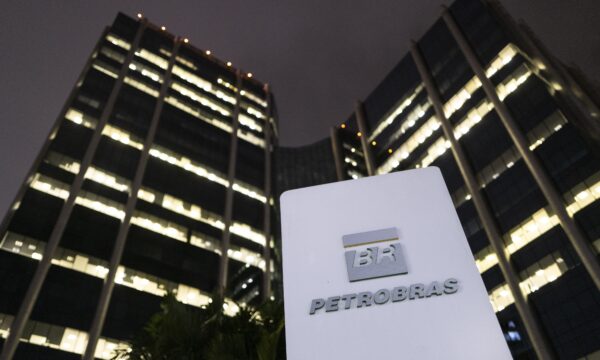 PPSA e Petrobras firmam acordo para venda de gás do pré-sal da União